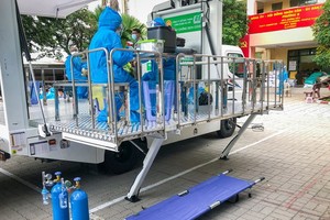 流動接種車也有齊全的基本急救設備。