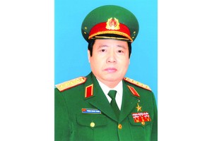 馮光清大將喪禮按國家級儀式舉行