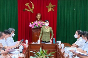 同奈省人委會副主席阮氏煌在會議上發言。（圖源：同奈報）