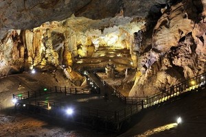 風芽——格邦國家公園的洞穴。
