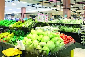 Aeon 超市準備充裕貨源為顧客服務。