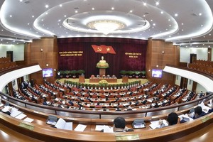 黨第十三屆四中全會在河內隆重開幕。（圖源：VOV）