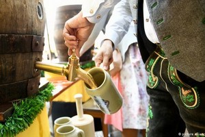 “縮小版慕尼克啤酒節”吸引百萬人參加。（圖源：DPA）