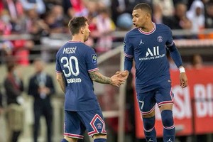 梅西（左）與姆巴佩。（圖源：互聯網）