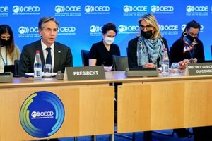 經濟合作與發展組織於今年10月在法國巴黎舉行的一場部長級會議。（圖源：AFP）
