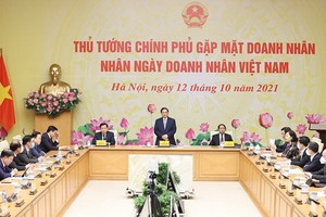 政府總理范明政與各企業家會晤。