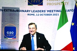 意大利總理德拉吉在羅馬主持二十國集團阿富汗問題領導人特別峰會。（圖源：互聯網）