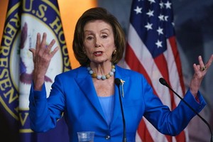 美國加州眾議院議長南希佩洛西當地時間10月12日在華盛頓國會大廈舉行的新聞發佈會上發表講話。（圖源：AP）