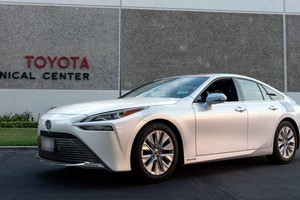 日本豐田汽車公司15日表示，11月的全球產量將比計劃減少10萬至15萬輛。（圖源：互聯網）