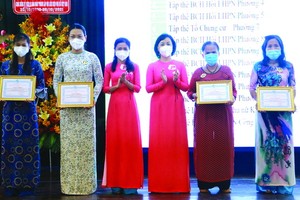 第十一郡慶祝越南婦女節