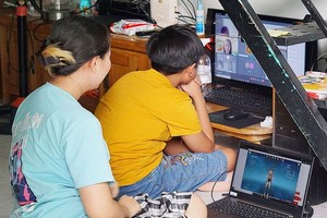 別讓線上學習的孩子感到“孤獨”和被忽視。