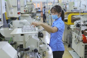 生產企業在最後一個季度迅速復甦。