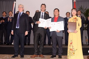 越捷與羅爾斯‧羅伊斯集團合作簽訂儀式。（圖源：VTC）