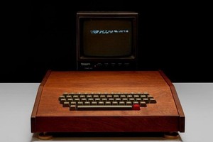蘋果一台初代電腦以 40 萬美元售出