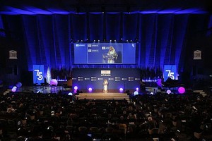 這是11月12日在法國巴黎拍攝的聯合國教科文組織成立75週年慶典活動現場。（圖源：新華社）