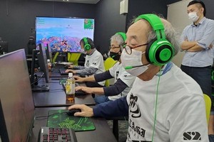 MATAGI SNIPERS成員苦練打機技術。（圖源：互聯網）