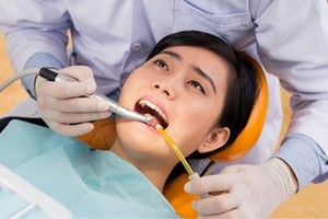 牙齦噴血險丟命！