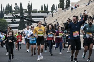 全程馬拉松比賽於當地時間11月14日上午9點鳴槍開跑。（圖源：互聯網）