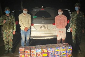 職能力量當場查獲兩名運送125公斤鞭炮。（圖源：N.A）