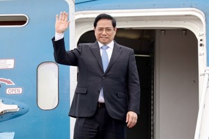 政府總理范明政啟程對日本進行正式訪問