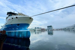 世界首艘全電動自駕貨船亮相下水