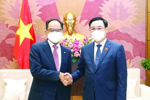 國會主席接見韓國與印度大使