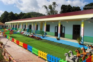 越南嘉吉公司在奠邊省捐建一所教學設備現代化的幼兒園學校。