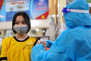 完成全劑量疫苗接種仍然是預防新冠肺炎病毒的最有效措施。