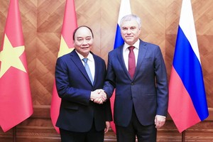 國家主席阮春福會見俄國家杜馬主席沃洛金。（圖源：越通社）