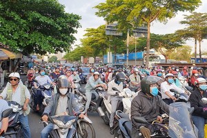 交通工具是空氣污染的原因之一。