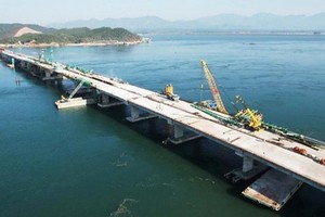 12月5日，雲仙橋正式合攏。（圖：Đ.P）