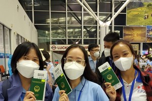 經過幾個月因疫情而“凍結”，第一批越南勞工已赴日本工作。