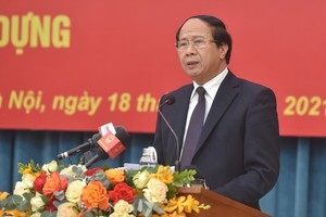 政府副總理黎文成在會議上發言。（圖：VGP）