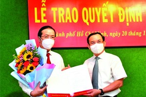 黎文明同志出任第十郡郡委書記