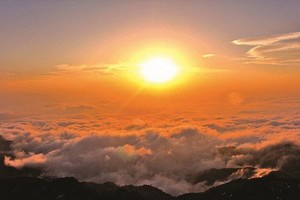 招樓詩美麗的黃昏景色。