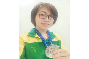 華人女棋手陳慧瑩獲獎