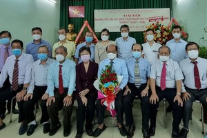 華人文學藝術輔助會選出新屆理事會