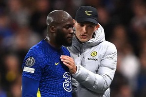 盧卡庫（左）與圖赫爾和解。（圖：互聯網）