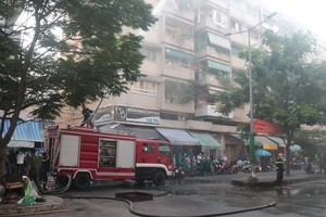  消防演習現場。