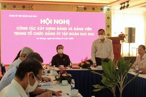 安江省人民議會主席、省委常務副書記黎文能高度評價晨星集團在生產經營、黨建設工作的成果。