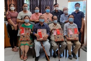 市華人書法分會歲暮敬老