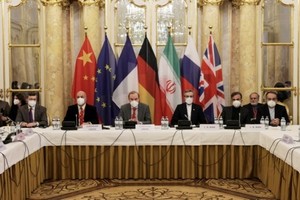 去年十二月在奧地利維也納拍攝的伊朗核問題全面協議聯合委員會政治總司長級會議現場。（圖：互聯網）