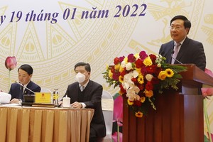 政府常務副總理范平明在會議上致詞。（圖：黃貴）