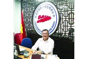 並肩抗疫　展望未來