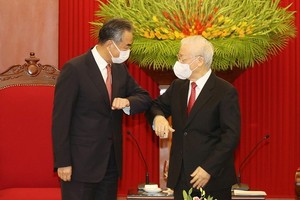 黨中央總書記阮富仲接見中國國務委員兼外交部長王毅。