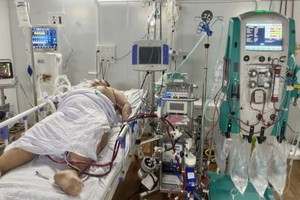 身重 140 公斤重症確診者獲救活