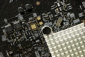 美國白宮警告芯片公司要使其供應鏈多樣化，以防俄羅斯對美國出口限製的威脇採取報復行動，即阻止美國公司獲得半導體關鍵材料。（示意圖：路透社）