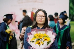 軟件技術系新畢業生名列榜首的阮得天銀。