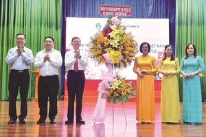 第十一郡婦聯會慶祝越南婦女節