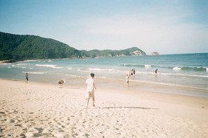 青麟島海灘風光迷人。